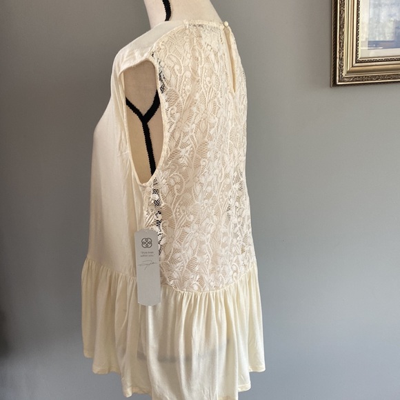 Daisy Fuentes Sleeveless Top NWT - Picture 8 of 14